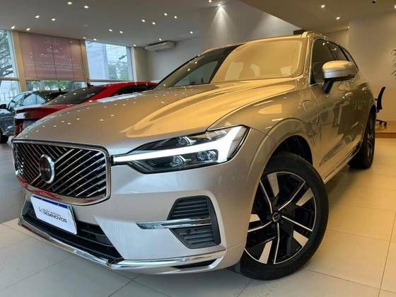 VOLVO XC60 2.0 T8 PHEV PLUS AWD GEARTRONIC
