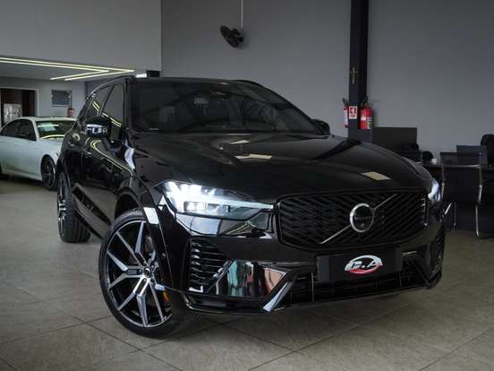 VOLVO-XC60-2025