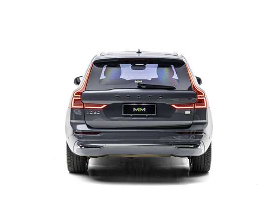 VOLVO-XC60-2022
