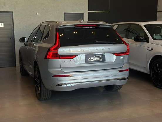 VOLVO-XC60-2022