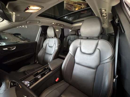 VOLVO-XC60-2024