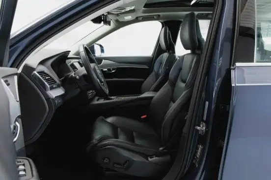 VOLVO-XC90-2020