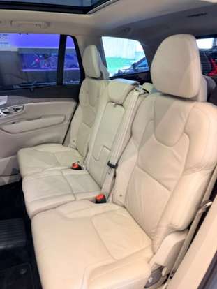 VOLVO-XC90-2021