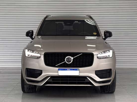 VOLVO-XC90-2022