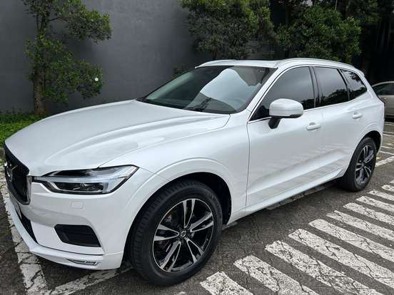 VOLVO-XC60-2.0 T5 GASOLINA MOMENTUM AWD GEARTRONIC VOLVO-XC60-2020