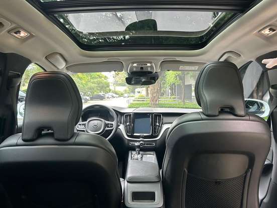 VOLVO-XC60-2.0 T5 GASOLINA MOMENTUM AWD GEARTRONIC VOLVO-XC60-2020