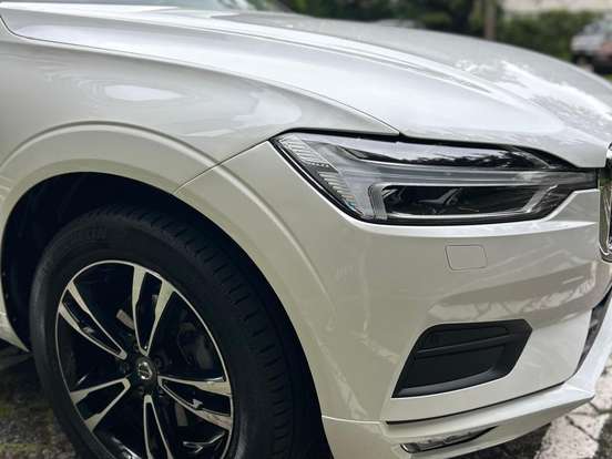 VOLVO-XC60-2.0 T5 GASOLINA MOMENTUM AWD GEARTRONIC VOLVO-XC60-2020