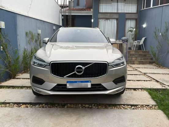 VOLVO-XC60-2.0 T5 GASOLINA MOMENTUM AWD GEARTRONIC VOLVO-XC60-2018