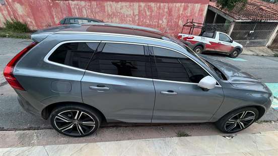 VOLVO-XC60-2.0 T5 GASOLINA R-DESIGN AWD GEARTRONIC VOLVO-XC60-2018