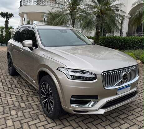 VOLVO-XC90-2022