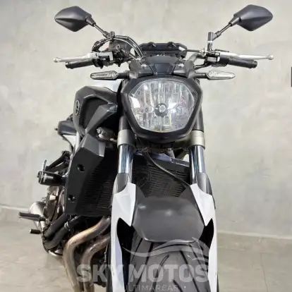 YAMAHA-MT-07 ABS-2015