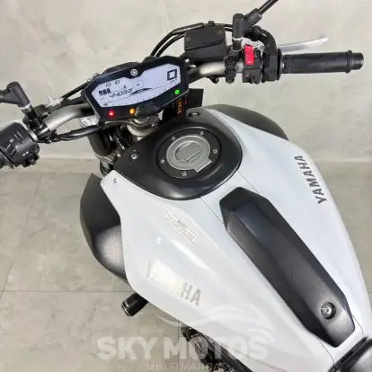 YAMAHA-MT-07 ABS-2015