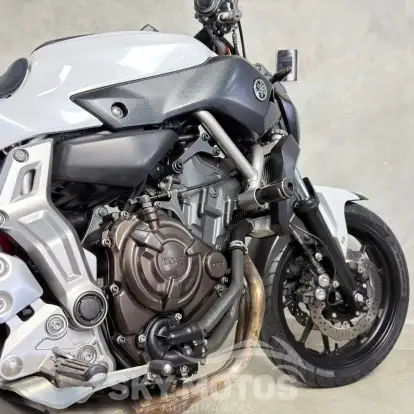 YAMAHA-MT-07 ABS-2015