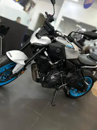 YAMAHA-MT-07 CONNECTED ABS-2026