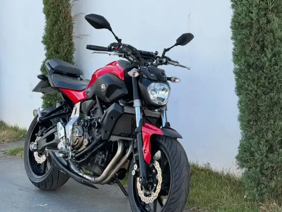 YAMAHA-MT-07 YAMAHA-MT-07-2015