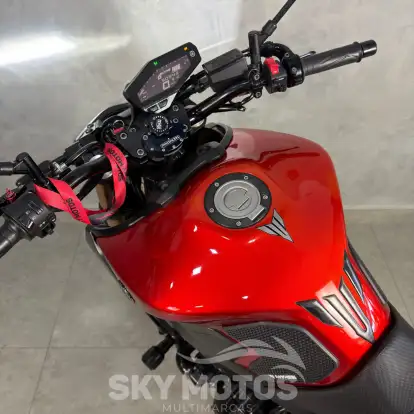 YAMAHA-MT-09-2017