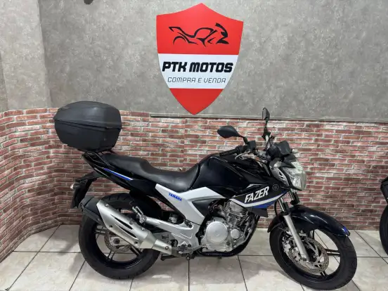 YAMAHA-YS 250 FAZER YAMAHA-YS 250 FAZER-2015