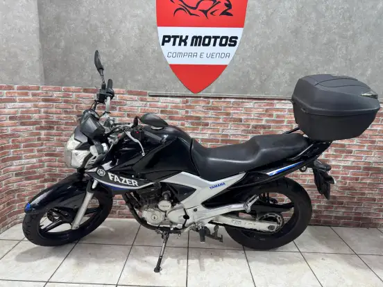 YAMAHA-YS 250 FAZER YAMAHA-YS 250 FAZER-2015