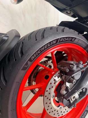 YAMAHA-MT-09-2021