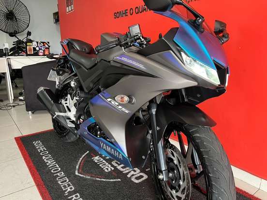 YAMAHA-YZF R15-2025