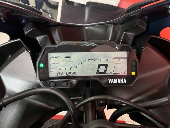 YAMAHA-YZF R15 YAMAHA-YZF R15-2025