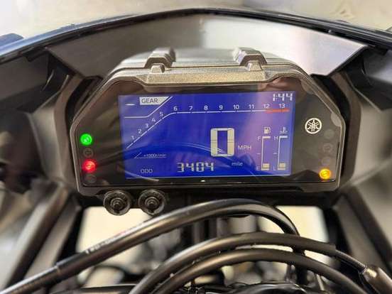 YAMAHA-YZF R3 ABS CONNECTED YAMAHA-YZF R3 ABS CONNECTED-2025
