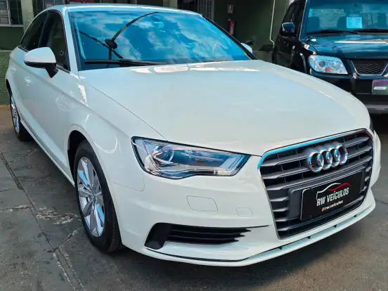 AUDI-A3-1.4 TFSI SEDAN ATTRACTION 16V GASOLINA 4P S-TRONIC AUDI-A3-2014