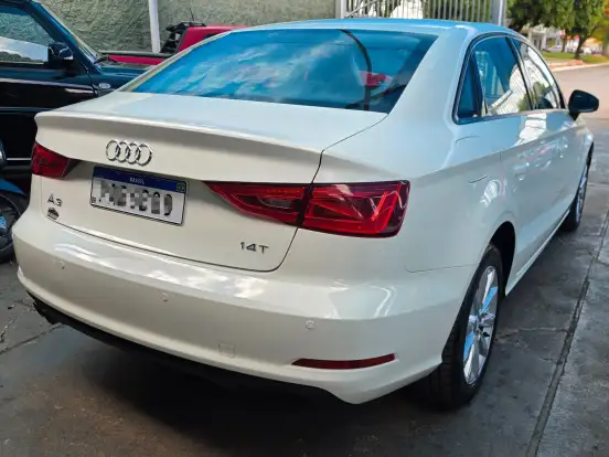 AUDI-A3-1.4 TFSI SEDAN ATTRACTION 16V GASOLINA 4P S-TRONIC AUDI-A3-2014