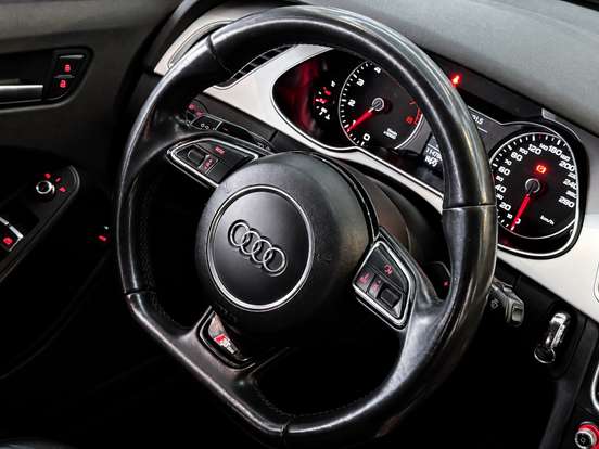 AUDI-A4-1.8 TFSI AMBIENTE GASOLINA 4P MULTITRONIC AUDI-A4-2015