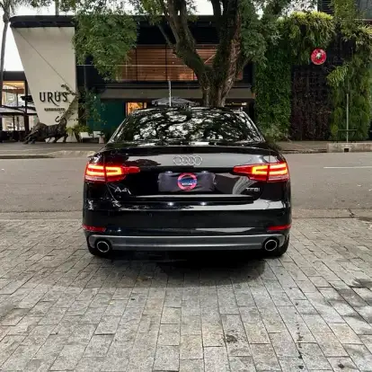AUDI-A4-2.0 TFSI AMBIENTE GASOLINA 4P S TRONIC AUDI-A4-2018