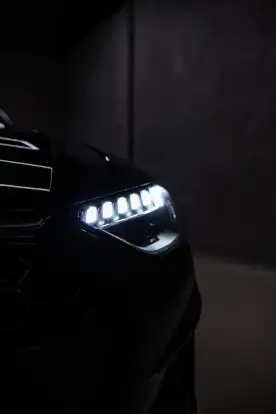 AUDI-A4-2021