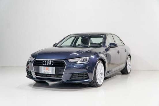 AUDI-A4-2017