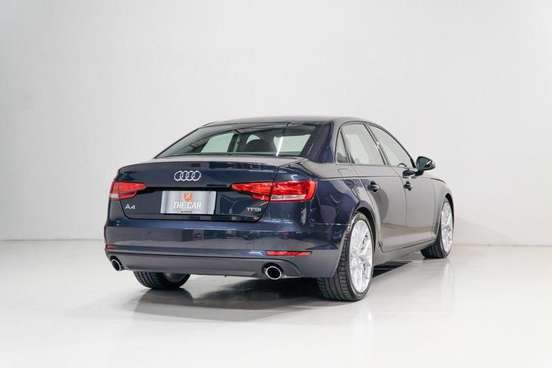 AUDI-A4-2017