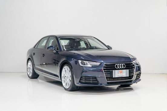 AUDI-A4-2017