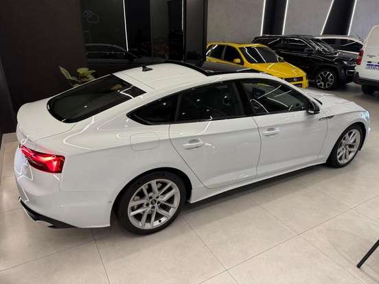 AUDI-A5-2021
