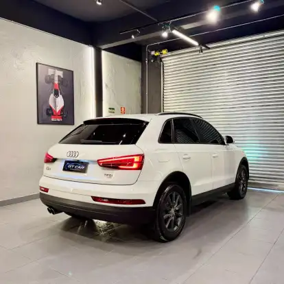 AUDI-Q3-2017