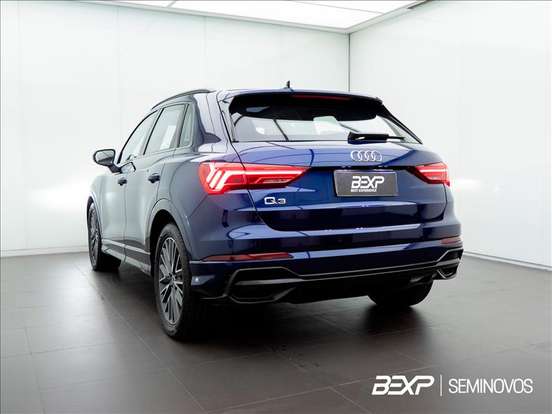 AUDI-Q3-2020