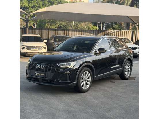 AUDI-Q3-2019