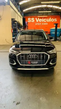 AUDI-Q3-2022