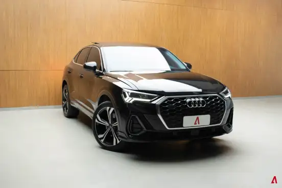 AUDI-Q3-2024
