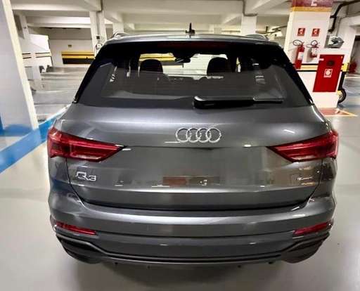 AUDI-Q3-2023