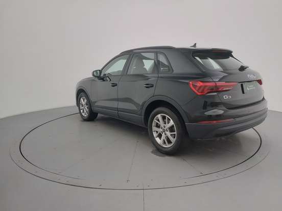 AUDI-Q3-2024