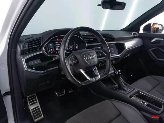 AUDI-Q3-2.0 40 TFSI GASOLINA SPORTBACK ANNIVERSARY EDITION QUATTRO TIPTRONIC AUDI-Q3-2023