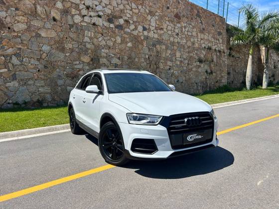 AUDI Q3 2.0 TFSI AMBIENTE QUATTRO 4P GASOLINA S TRONIC