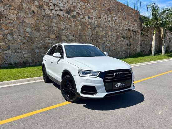 AUDI-Q3-2015