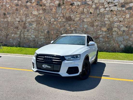AUDI-Q3-2015