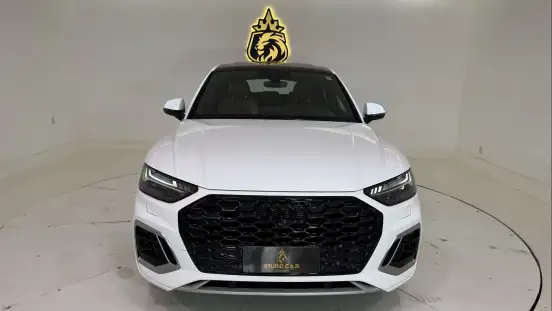 AUDI-Q5-2021