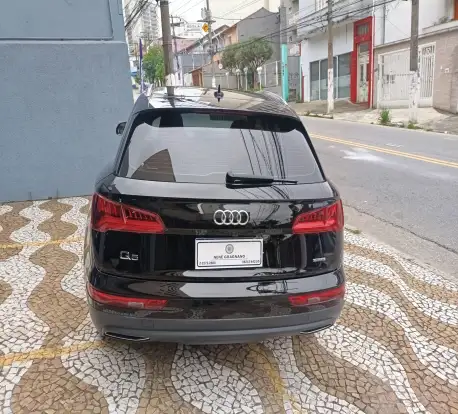 AUDI-Q5-2019
