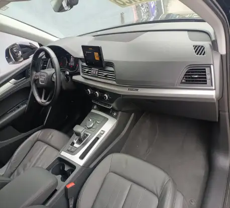 AUDI-Q5-2019