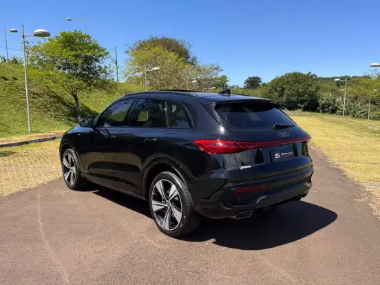 AUDI-Q5-2025